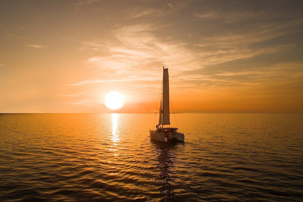 Santorini Catamaran Cruise – Discover the Island from a New Perspective